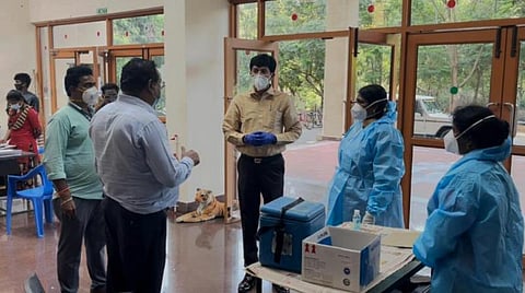 வீண் வதந்திகளை நம்ப வேண்டாம், ஊரடங்குக்கு வாய்ப்பு இல்லை: தமிழக சுகாதாரத் துறை செயலர் தகவல்