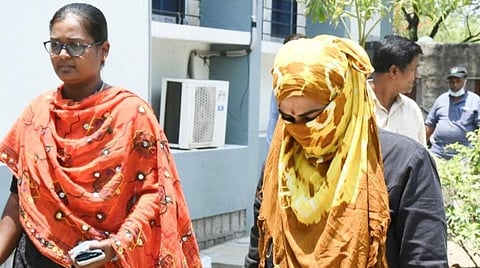 சப்-இன்ஸ்பெக்டர் தேர்வில் முறைகேடு: பாஜக பெண் நிர்வாகி திவ்யா கைது