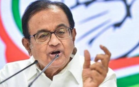 'ஒரு மூத்த மருத்துவரின் சேவையை மக்கள் இழந்துவிடக்கூடாது' - சமஸ்கிருத உறுதிமொழி விவகாரத்தில் ப.சிதம்பரம் கருத்து