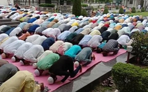 இரப்போர்க்கு ஈந்துவக்கும் ஈகைத் திருநாள்