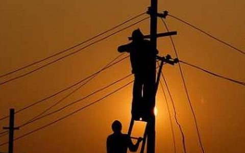 திருவண்ணாமலையில் அறிவிக்கப்படாத மின்வெட்டால் மாணவர்கள் அவதி