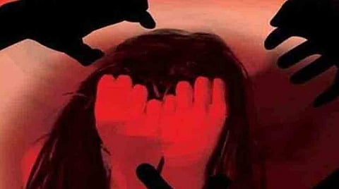 இளம்பெண் பாலியல் வன்கொடுமை வழக்கு: விருதுநகரில் நீதித்துறை நடுவரிடம் பூட்டிய அறையில் சிறுவன் வாக்குமூலம்