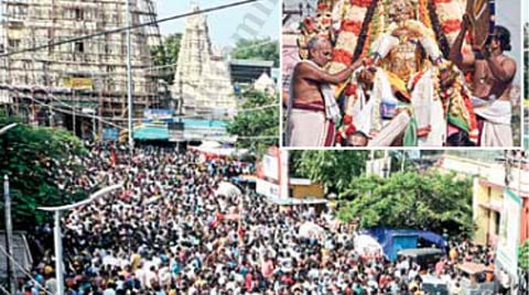 காஞ்சிபுரம் வரதராஜப் பெருமாள் கோயிலில் கருட சேவை உற்சவம் நேற்று விமரிசையாகநடந்தது. இதில் திரளான பக்தர்கள் கலந்துகொண்டு சுவாமி தரிசனம் செய்தனர். (உள்படம்) கருட வாகனத்தில் அருள்பாலித்த பெருமாள்.படங்கள்: எம்.முத்துகணேஷ்