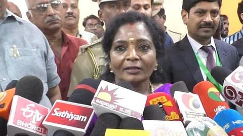 மத்திய அரசைப் பின்பற்றி பெட்ரோல், டீசல் மீதான வரியை மாநில அரசுகளும் குறைத்தால் மக்களுக்கு பயன்: தமிழிசை