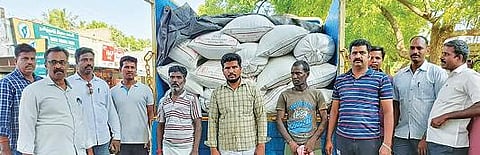 ரேஷன் அரிசி கடத்தி போலீஸாரால் கைதான 3 பேர்.
