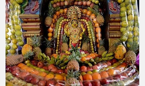 கடக ராசி அன்பர்களே! ஜூன் மாத பலன்கள் - பேச்சில் கவனம்; வேலையில் புதிய பொறுப்பு; பழக்கத்தில் நிதானம்!