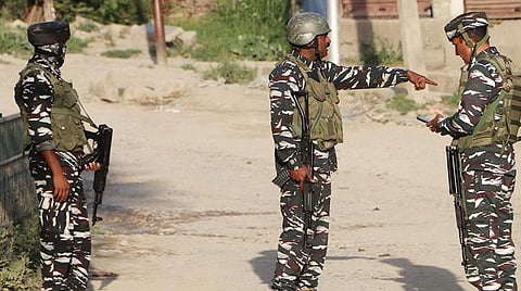 ஹிஸ்புல் முஜாகிதீன் கமாண்டர் காஷ்மீரில் சுட்டுக்கொலை
