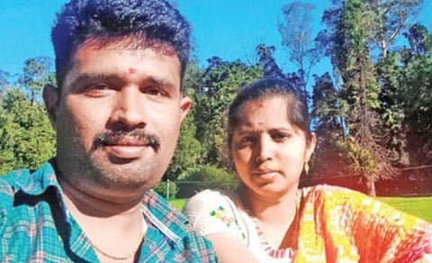 வினித், முத்துப்பாண்டீஸ்வரி (கோப்பு படம்)