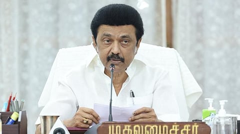 நாமக்கல் சாலை விபத்தில் உயிரிழந்த காவலர்களின் குடும்பங்களுக்கு தலா ரூ.25 லட்சம் நிவாரணம்: முதல்வர் அறிவிப்பு