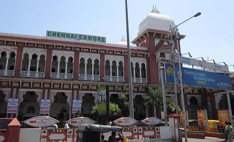 எழும்பூர் ரயில் நிலையம் மறுசீரமைப்பு பணிக்காக டெண்டர் விடுப்பு