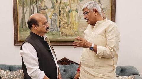 மேகேதாட்டு அணை விவகாரம்: மத்திய அமைச்சர் ஷெகாவத்திடம் கர்நாடக முதல்வர் வலியுறுத்தல்