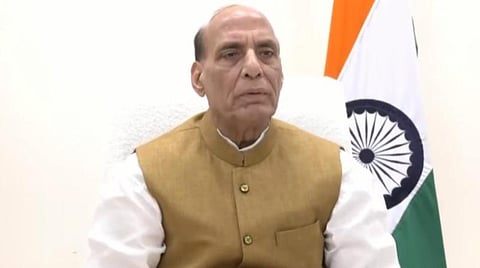 'அடுத்த 60 ஆண்டுகளுக்குள் மண்வளம் முற்றிலும் அழிந்துவிடும்' - 'மண் காப்போம்' விழாவில் ராஜ்நாத் சிங் கருத்து