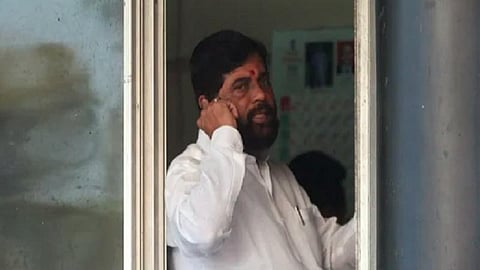 குஜராத் டூ அசாம்... ஆதரவாளர்களுடன் ஏக்நாத் ஷிண்டே ‘முகாம்’ - மகாராஷ்டிர அரசுக்கு வலுக்கும் நெருக்கடி