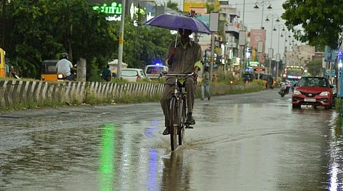 வானிலை முன்னறிவிப்பு: தமிழகத்தின் 5 மாவட்டங்களில் நாளை கனமழை வாய்ப்பு