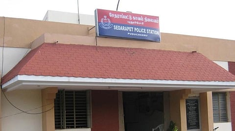 புதுச்சேரி | மூதாட்டி கொலையில் கான்ட்ராக்டர் உள்பட 2 பேர் கைது: ரூ.10 லட்சம் நகைகள் பறிமுதல்