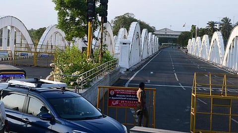 சென்னை | நேப்பியர் பாலம் அருகே நாளை காலை போக்குவரத்து மாற்றம்