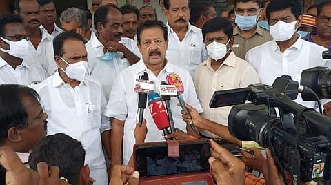பல்கலை. மாணவர்களிடையே அரசியலை புகுத்தும் நடவடிக்கைகளில் ஆளுநர்? - அமைச்சர் பொன்முடி சந்தேகம்
