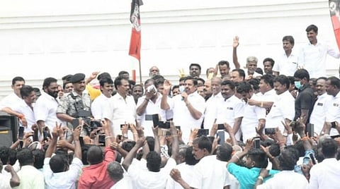 “அதிமுகவை முடக்கப் பார்க்கிறார் முதல்வர் ஸ்டாலின்” - இபிஎஸ் ஆவேசம்