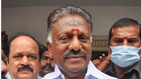 ஓ.பன்னீர்செல்வத்திற்கு கரோனா அறிகுறி: மருத்துவமனை அறிக்கை