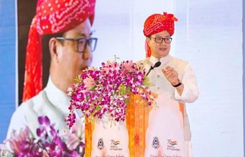 மத்திய சட்டம் மற்றும் நீதித்துறை அமைச்சர் கிரண் ரிஜிஜு