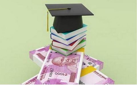 கல்வி உதவித் தொகை பெற விண்ணப்பம் வரவேற்பு