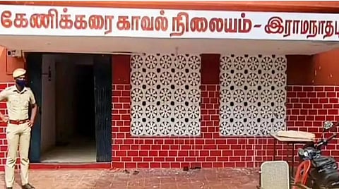 ராமநாதபுரம் | செல்போன், நகை திருடிய புகாரில் 2 காவலர் சஸ்பெண்ட்