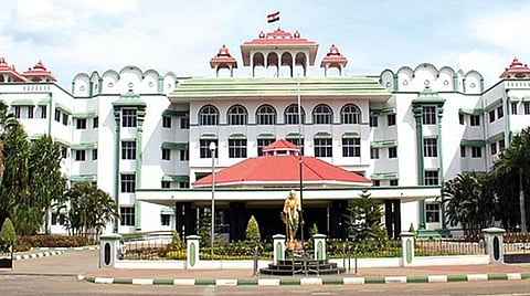 குமரியில் மணப்பெண், அமெரிக்காவில் மணமகன்: வீடியோ கால் திருமணத்துக்கு உயர் நீதிமன்றம் அனுமதி