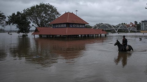 கேரளாவில் கனமழைக்கு இதுவரை 18 பேர் பலி; 8 மாவட்டங்களுக்கு ரெட் அலர்ட்