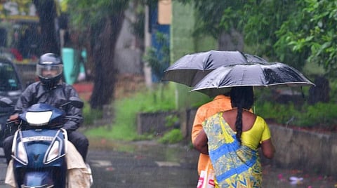 வானிலை முன்னறிவிப்பு: தமிழகத்தின் 8 மாவட்டங்களுக்கு கனமழை வாய்ப்பு