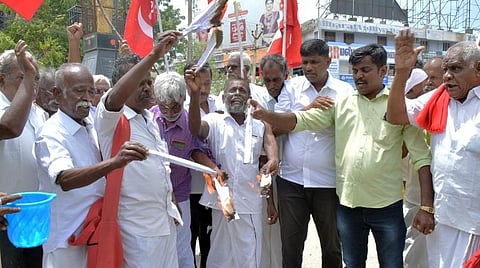 மின்சார சட்ட திருத்த மசோதாவுக்கு கடும் எதிர்ப்பு: நாடாளுமன்ற நிலைக்குழு ஆய்வுக்கு பரிந்துரை