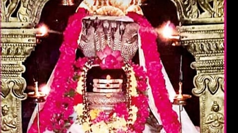 சதுரங்க வல்லபநாதனைப் போற்றும் பாடல்