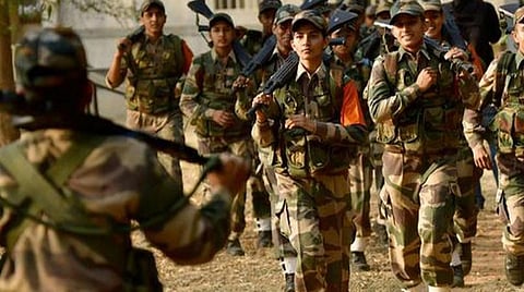 அக்னிபாதை திட்டத்தின் கீழ் ராணுவத்துக்கு பெண் காவலர்கள் தேர்வு