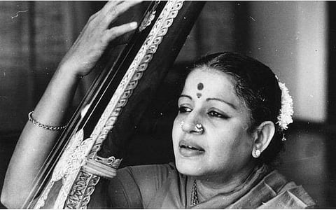 சுதந்திரச் சுடர்கள் | கலை: இசையின் அரசி