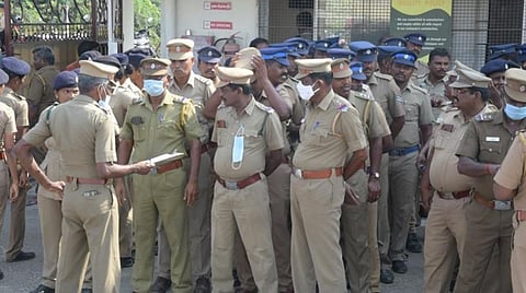 75-வது சுதந்திர தின விழா: 1 லட்சத்துக்கும் மேற்பட்ட போலீஸார் தமிழகம் முழுவதும் பாதுகாப்பு