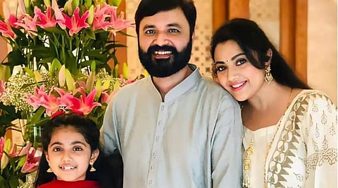 ஓர் உயிரைக் காப்பதை விட சிறந்தது வேறு எதுவும் கிடையாது - மீனா உருக்கம்