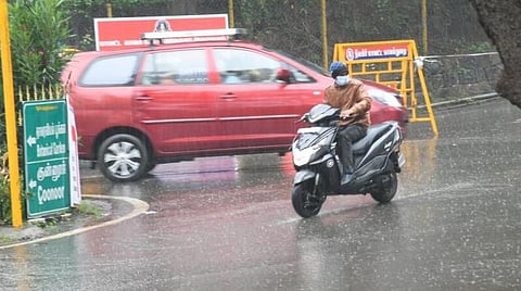 நீலகிரி, கோவை உள்ளிட்ட 14 மாவட்டங்களில் இன்று கனமழை பெய்ய வாய்ப்பு