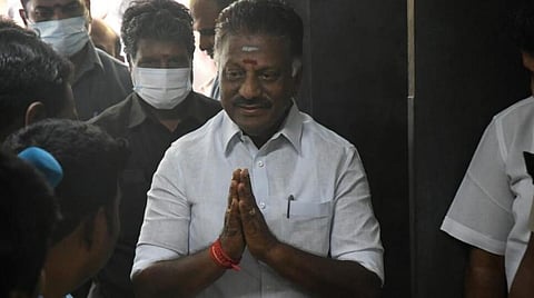 ஓபிஎஸ் வாழ்த்து செய்தி ஜெயா டிவியில் ஒளிபரப்பு - சசிகலாவுடன் இணைவதற்கு அச்சாரமா?