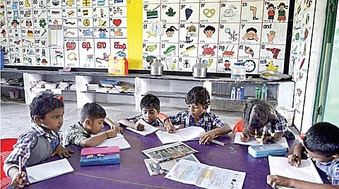 மாணவர்களின் கற்றல் இடைவெளி சீராகும் வரை இல்லம் தேடி கல்வித் திட்டம் தொடரும்: அமைச்சர் அன்பில் மகேஸ் உறுதி