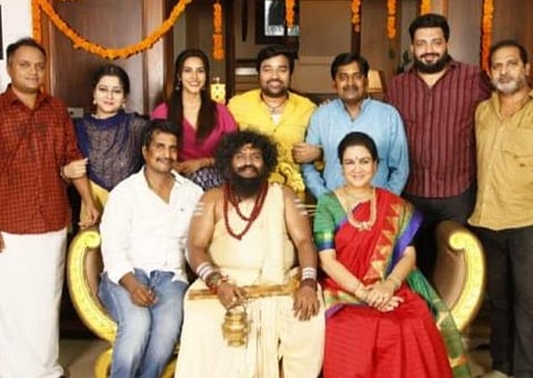 'காசேதான் கடவுளடா' ரீமேக்: ரிலீஸ் தேதி அறிவிப்பு