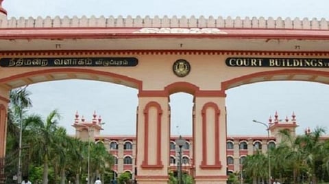 நடிகை அமலாபால் புகாரில் கைதான இளைஞருக்கு ஜாமீன்