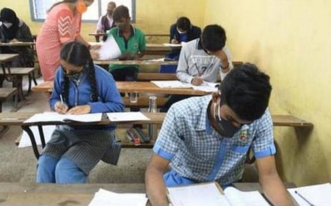 பிளஸ் 2 துணைத்தேர்வு விடைத்தாள் நகல் இன்று முதல் பதிவிறக்கம்