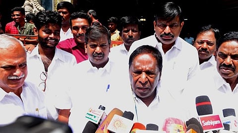 மதுரையில் புதுச்சேரி மாநில முன்னாள் முதல்வர் நாராயணசாமி | படம்: எஸ்.கிருஷ்ணமூர்த்தி