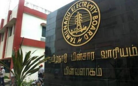 மின் இணைப்பு துண்டிக்கப்படும் என்ற போலி குறுந்தகவலை நம்பி மக்கள் ஏமாற வேண்டாம்: மின் துறை அறிவுறுத்தல்