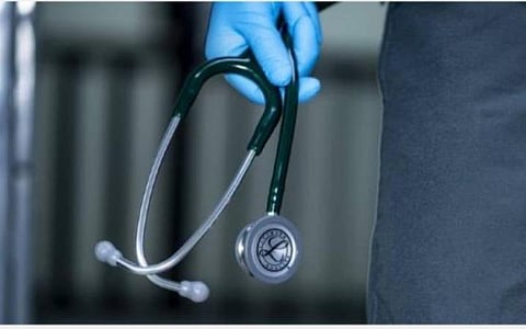 தனியார் மருத்துவக் கல்லூரிகள் அதிக பணம் வசூலிப்பதை தடுக்க நடப்பு ஆண்டு முதல் புதிய நடைமுறை அமல்: மருத்துவக் கல்வி இயக்குநர் நாராயணபாபு தகவல்
