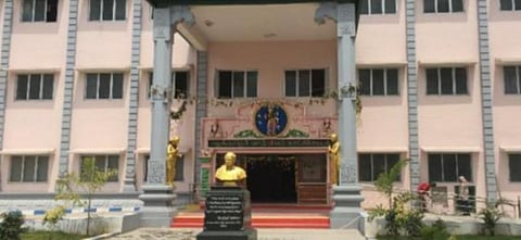 அண்ணா பிறந்தநாளை முன்னிட்டு தமிழாராய்ச்சி நிறுவன நூல்கள் தள்ளுபடி விலையில் விற்பனை