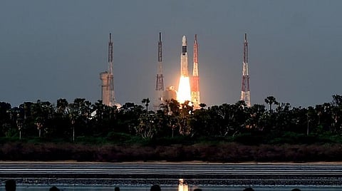 ஜிஎஸ்எல்வி மார்க்-3 ராக்கெட் மூலம் 36 செயற்கைக் கோள்களை அக்.22-ல் செலுத்துகிறது இஸ்ரோ