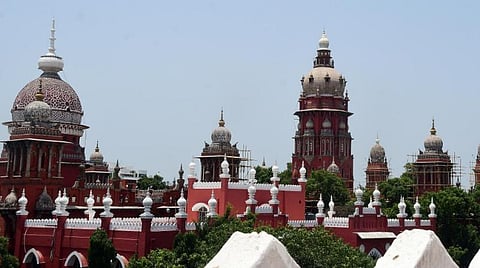 4 மாத சட்டவிரோத காவல்: இரு பெண்களுக்கு தலா ரூ.5 லட்சம் வழங்க தமிழக அரசுக்கு ஐகோர்ட் உத்தரவு