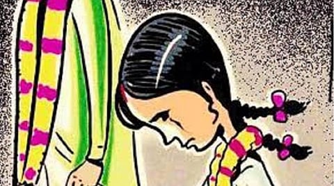 குமராட்சி அருகே 17 வயது சிறுமிக்கு திருமணம்: 5 பேர் மீது வழக்கு பதிவு