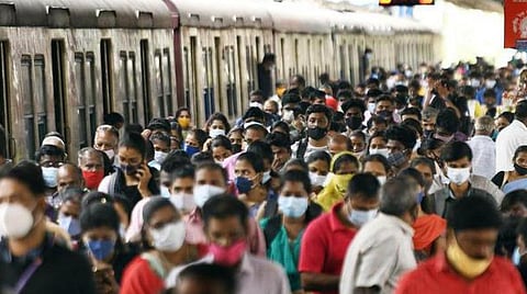 8 ரயில் நிலையங்களில் நடைமேடை டிக்கெட் ரூ.20 ஆக உயர்கிறது