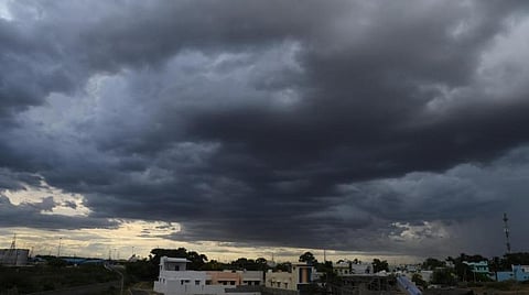 வாட்ஸ் அப் எண், கட்டணமில்லா தொலைபேசி சேவை - வடகிழக்குப் பருவமழையை எதிர்கொள்ள அரசின் நடவடிக்கைகள்